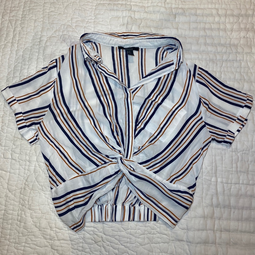 Crop bottom blouse
